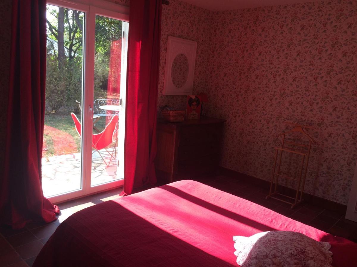Chambres Au Coeur Du Massif Des Trois Pignons Noisy-sur-Ecole Kültér fotó